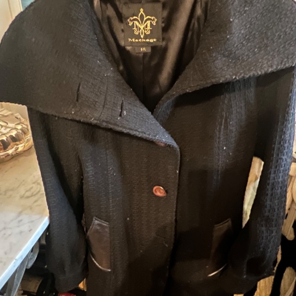 Ladies fall coat - Picture 2 of 4